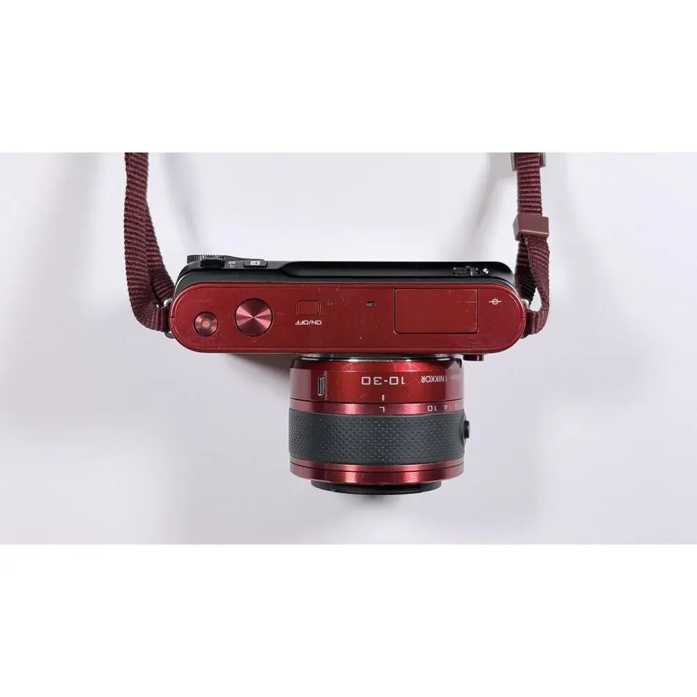 Nikon 1 J1 Red Mirrorless Camera 10-30mm Lens, Charger, 3 bat + Leather Bag